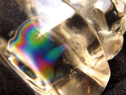 ◇極上透明黄水晶使用◇豊かな表情が鮮明に彫刻された逸品◇可愛い掌