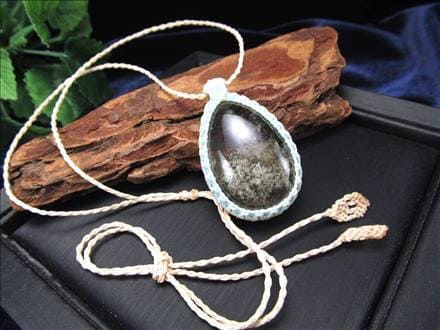 ショップ ＊マクラメネックレス＊ マラカイト 長さ調整可能 ③