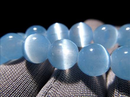 ☆一連☆抜群のキャッツアイ効果☆お買い得品質☆天然染色☆シアン