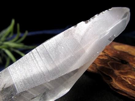 ☆古代の叡智を封じ込めた水晶☆別名シンギングクリスタル☆清らかな力
