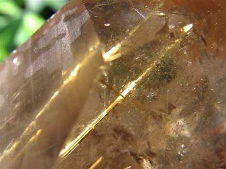 ◇黄金ルチル結晶◇母岩付き迫力原石◇ヘマタイト共生◇金運・財運の