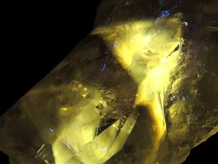 ◇鉱石コレクター羨望の希少共生鉱石◇神秘的な蛍光発光◇限られた鉱山