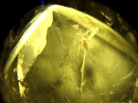 希少 金色　口笑原石（幸運水晶）台座付き　原石　天然石　原石　浄化 ◇希少原石を贅沢に削り出し！◇鉱石コレクター羨望の希少共生鉱石