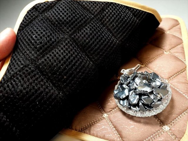 ◇話題のテラヘルツ鉱石さざれ入り！◇ミニサイズ◇枕や