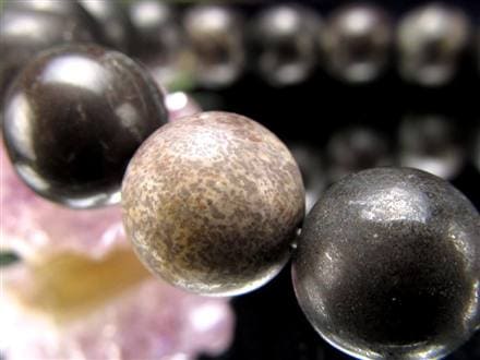 ◇神々が住む地！アイヌの人々の聖地から採掘される日本石◇味わい深い