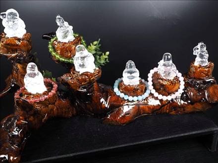 七福神　置物　水晶付き 楽天市場】開運 水晶彫り 七福神 (高さ約4.6cm)＜開運・幸運の