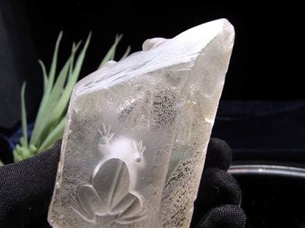 ☆飛躍と財運を呼ぶ蛙！☆風水開運置物☆太古から親しまれた万能