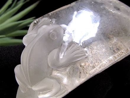 ☆飛躍と財運を呼ぶ蛙！☆風水開運置物☆太古から親しまれた万能