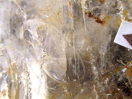 ◇コレクター必見！超希少石◇内部に水泡が揺らめく幻想的結晶◇古代の