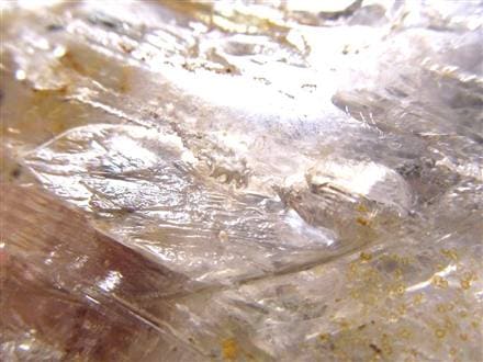 ◇コレクター必見！超希少石◇内部に水泡が揺らめく幻想的結晶◇古代の