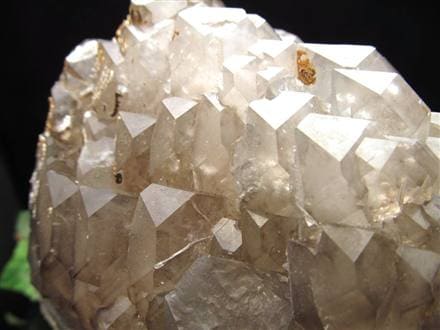 ◇ゴツゴツとした力強い原石◇複数の結晶により創り出された造形美