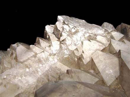 ◇ゴツゴツとした力強い原石◇複数の結晶により創り出された造形美