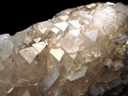 ◇ゴツゴツとした力強い原石◇複数の結晶により創り出された造形美