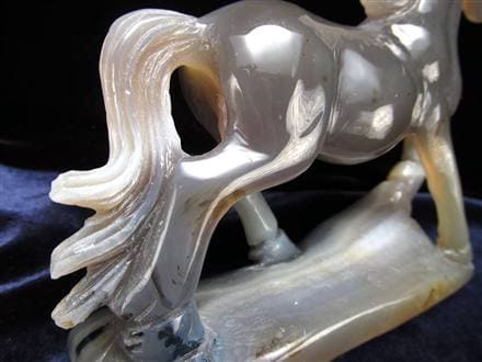 ◇幻想的な艶めきを放つグレーカラー瑪瑙◇守護と幸運を招く聖獣