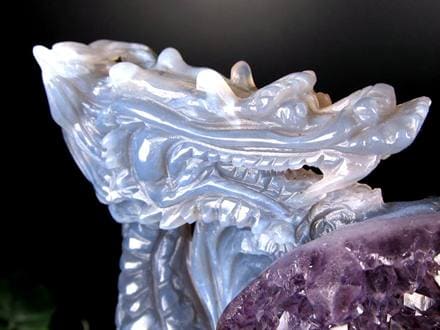 ◇濃密パープルのアメジスト結晶◇龍神を配した圧巻の彫刻◇瑪瑙