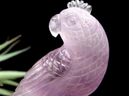 ☆優雅な佇まいの守護鳥☆美しきラベンダーカラーの彫刻美☆花咲く幸運