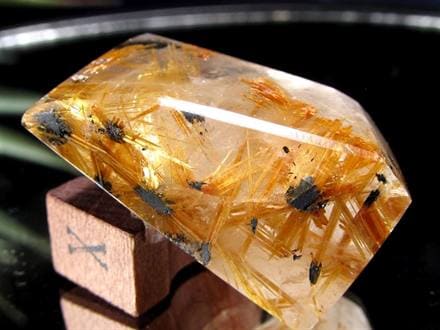 400g ルチル入り水晶 ルチルクォーツ ☆爆発的な存在感！太陽放射ルチル☆極上針入り水晶☆圧巻の放射状結晶