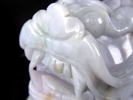 ◇超繊細彫刻！◇財運と長寿を授ける瑞獣◇最高級翡翠の気品◇極上1点