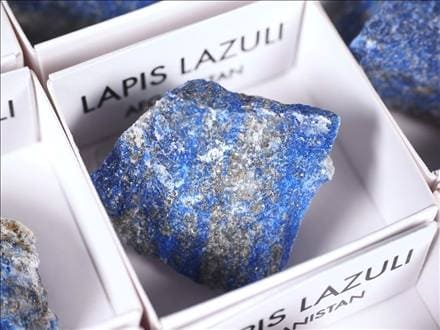 鮮青 223g ラピスラズリ 原石 鉱物 宝石 ジュエリー 鑑賞石 自然石 鮮青 222g ラピスラズリ 原石 鉱物 宝石 鑑賞石 自然石 誕生石