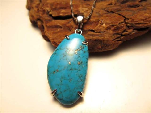 ☆大粒濃いブルー☆AAAA☆アリゾナ産ターコイズペンダントトップ☆不