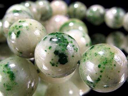 ◇驚愕ライス！業界最安値◇鮮やかなグリーン＆褐色ガーネット結晶