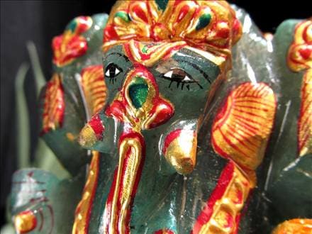 ☆人気！夢を叶える象☆豪華22金カラー彩色タイプ☆極上手彫り彫刻