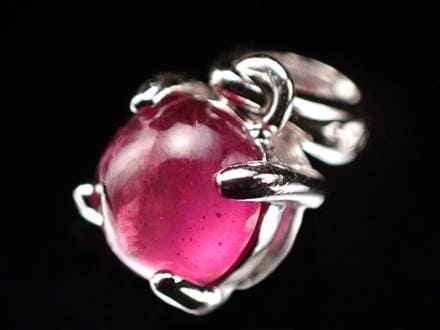 ☆超透明☆最高級5A！濃い結晶！☆7月の誕生石☆勝利と情熱を象徴する  