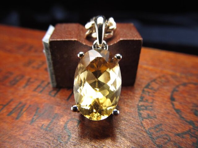 パワーストーン・天然石の卸問屋｜World Stone