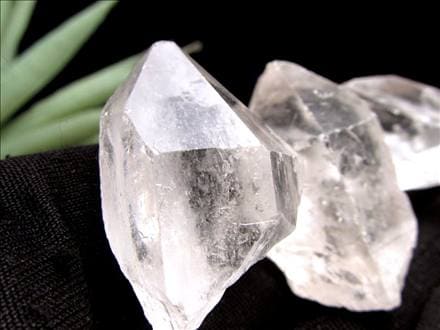 ◇大好評!!◇山盛り水晶ポイント◇お買い得！たっぷり1キロ入り1980円