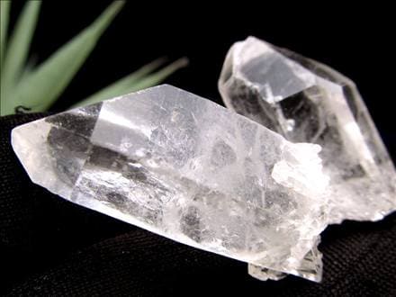 ◇大好評!!◇山盛り水晶ポイント◇お買い得！たっぷり1キロ入り1980円