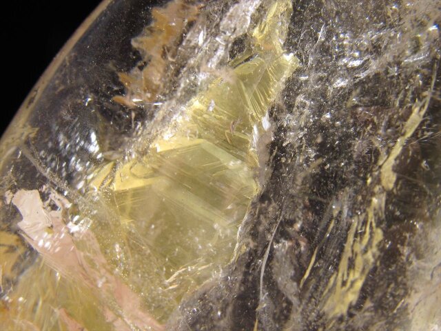 水入り水晶秘蔵品台座付き