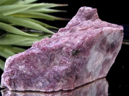 ☆希少原石☆限定入荷！☆幻想的な紫の輝き☆芸術的な模様美☆世界三大