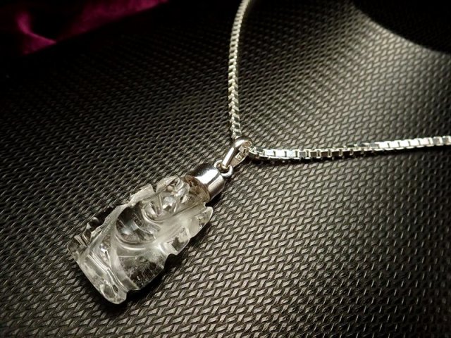 ◇立体彫刻！◇ヒマラヤ産水晶◇ガネーシャカービングペンダントトップ