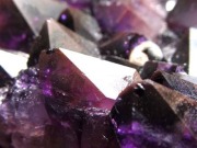 アメジスト 紫水晶 クラスター インド・マハーラーシュトラ州産 原石