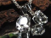 ペタライトペンダント ヘッド 岡山のパワーストーン、風水・開運グッズのお店 龍祥本舗 / ペタライト