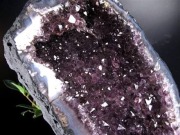 金運❗️絶品❣️濃紫の煌めきアメジストドーム☆レインボー☆カコクセナイト共生A892 Amazon | AA級 カコクセナイト in アメジスト ブレスレット13mm