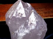 アメジスト 紫水晶 イリデッセンス 天然石 トライゴーニック