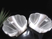 セレナイト 彫刻置物 透石膏 聖母マリアのガラス キャッツアイ効果