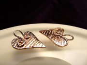 ◆高品質Silver925パーツ◆使い方様々！手作りアクセサリーのアクセントに！◆ハート型チャーム◆カン幅約2.5mm 縦約19mm◆ピンクゴールド仕様◆CMP097◆