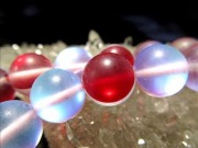 レインボーグラスオーラ ルナフラッシュ ビーズ連 虹色 人工石