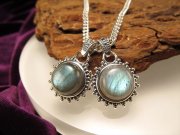 ラブラドライトペンダント