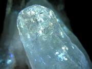オイルクォーツ 石油入り水晶 結晶 原石
