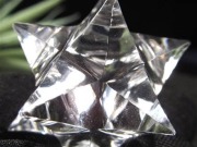 天然水晶 アステロイド 彫り 置物