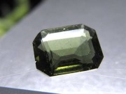 モルダバイト ルース モルダウ石 宝石 天然石
