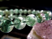 エメラルドグリーンファントム