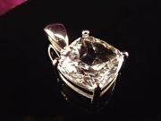 ホワイトトパーズ