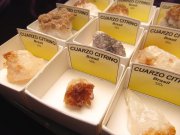 ミニチュア原石