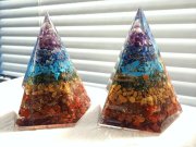 ★大人気スピリチュアルグッズ入荷！★ツーソン展示会商品★風水にも♪★様々な天然石使用★チャクラペンタゴン型　オルゴナイト★サイズ縦約8.5-9.5cm★