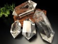 ◆希少！限定入荷◆大人気水晶ポイント◆透明ダブルポイントクリスタル◆高品質結晶！◆ランダムカット◆透明水晶ダブルポイント◆重さ60-70グラム◆【ブラジル産】