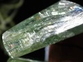 グリーンカイヤナイト 藍晶石 原石 結晶